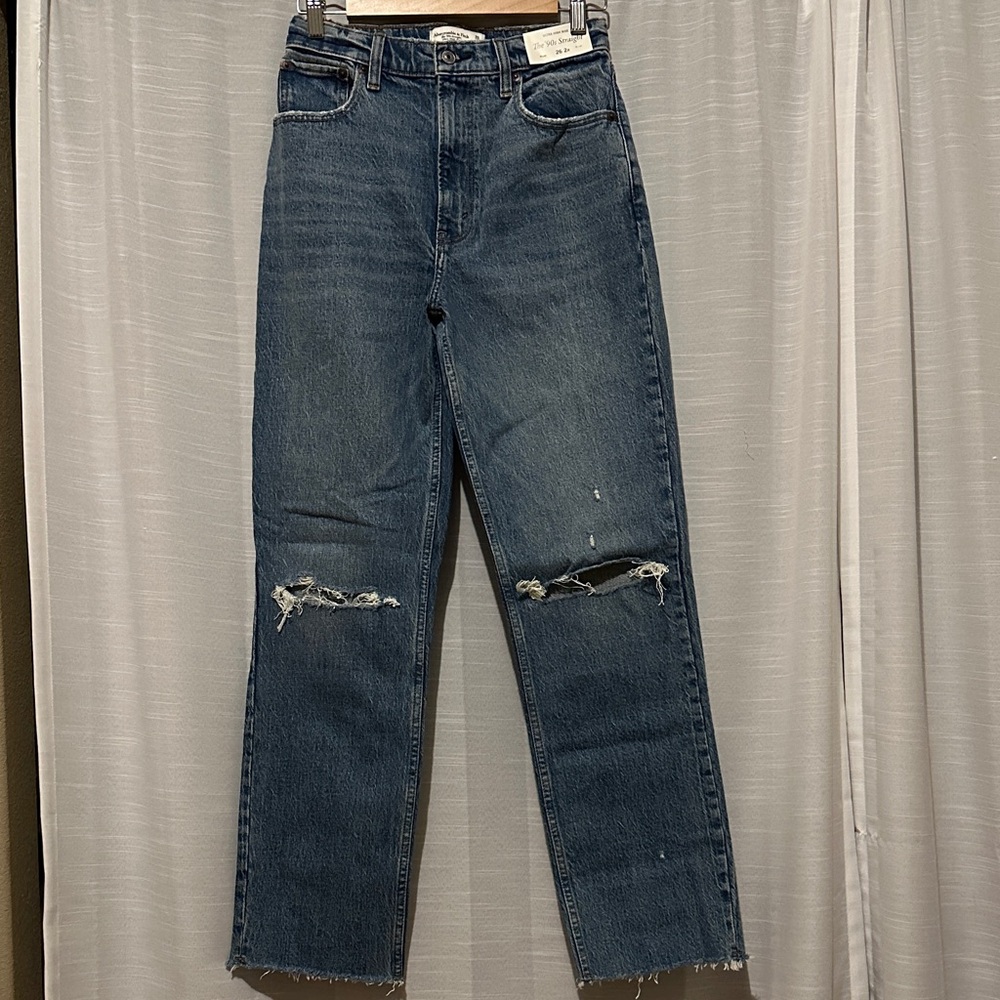 Abercrombie & Fitch Ultra High Rise 90’s Straight Jean